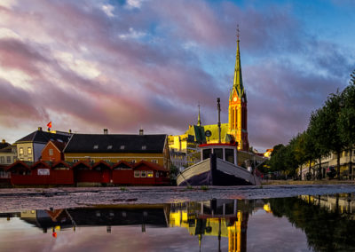 1. Jarle Ivarson Kvam - Hav og himmel, på et fortau.. (76 poeng)