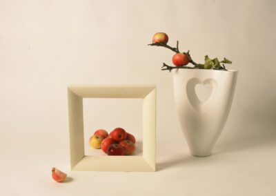 6. Grethe S. Husby - Framing of red apples. (15 poeng)