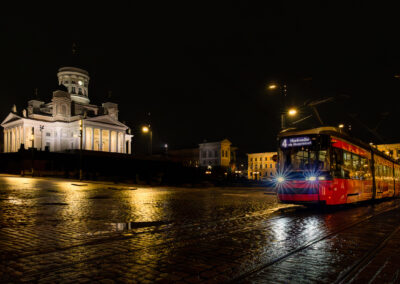 4. Elisabeth Edsberg - Nattens røde linje (130 poeng)